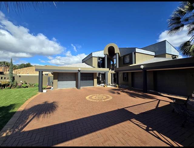 5 BEDROOM HOUSE FOR SALE IN MEYERSDAL